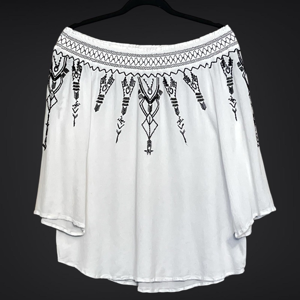 Terre Bleue Blouse Womens‎ Medium White Black Embroidered Off Shoulder Boho Top